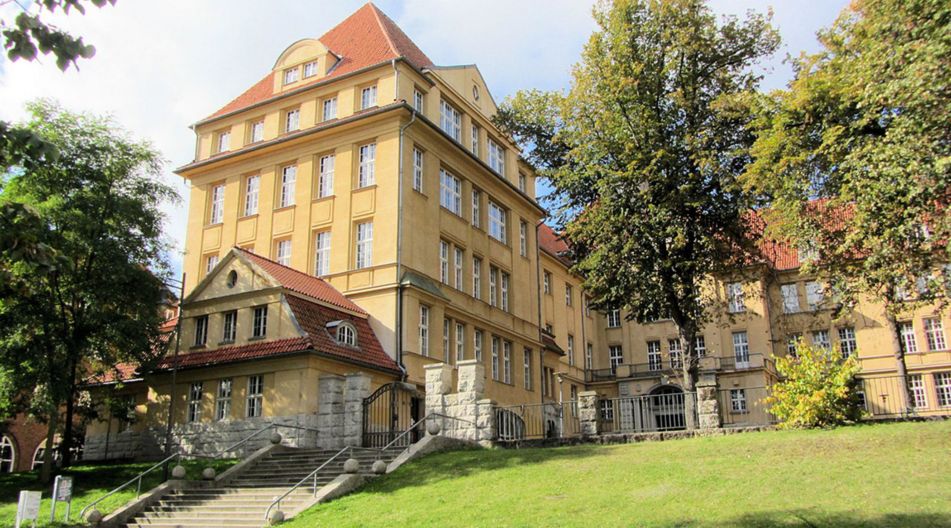 Das Gymnasium Fridericianum in Schwerin von Außen Das Gymnasium Fridericianum in Schwerin von Außen